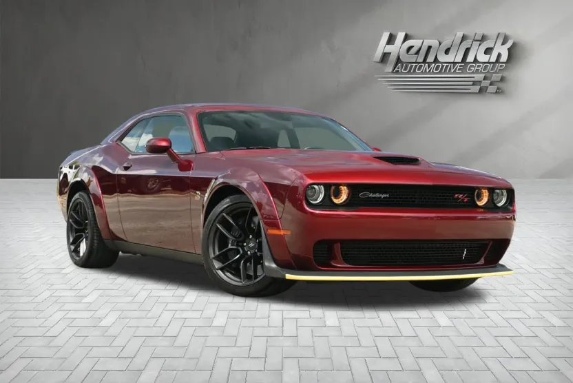 2022 Dodge Challenger R/T Scat Pack Widebody photo 1