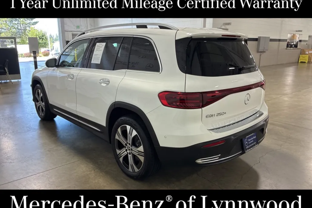 2024 Mercedes Benz EQB photo 1