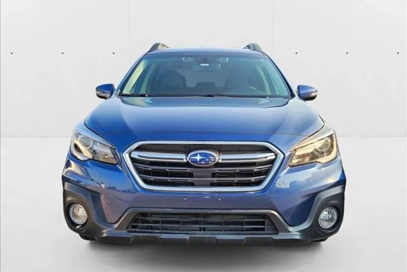 2019 Subaru Outback Limited photo 1