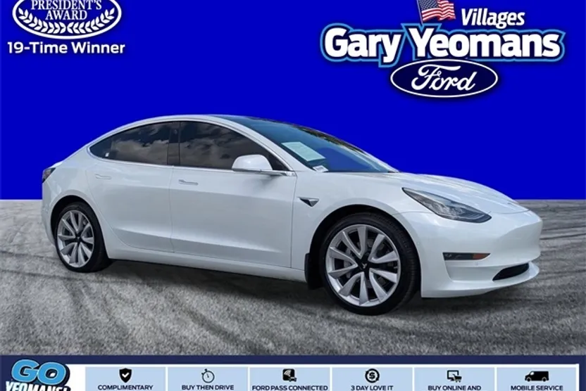 2020 Tesla Model 3 Long Range photo 1