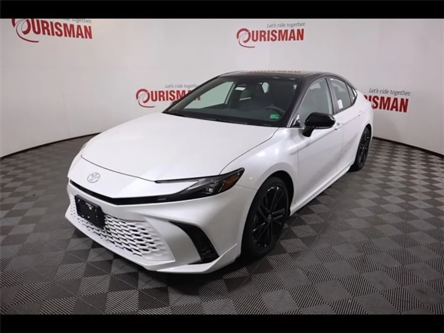 2025 Toyota Camry XSE photo 1