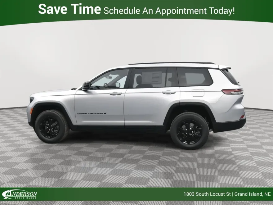 2025 Jeep Grand Cherokee Laredo Altitude X photo 1