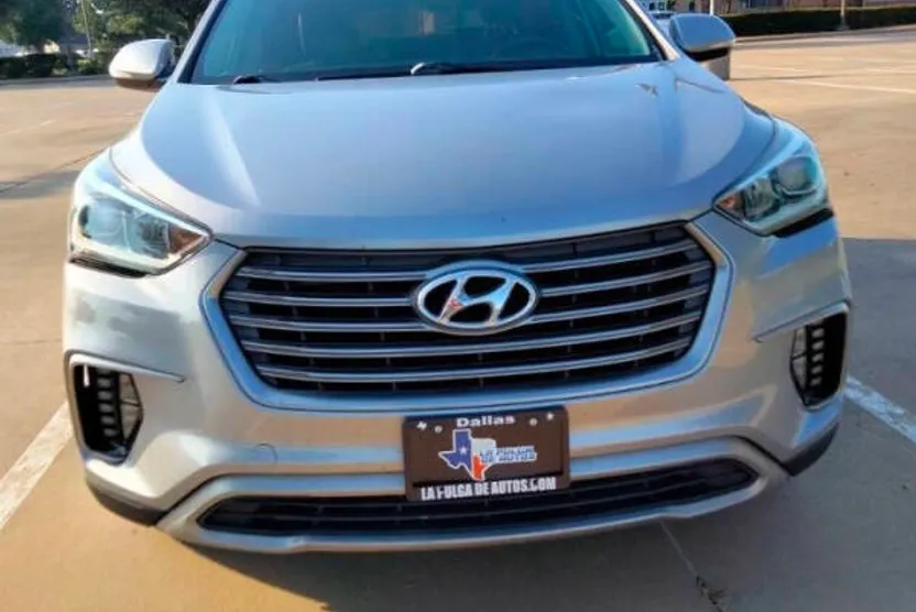 2019 Hyundai Santa Fe XL SE Premium photo 1