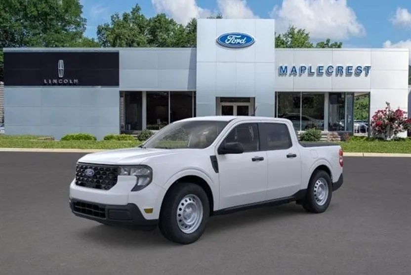 2025 Ford Maverick XL photo 1
