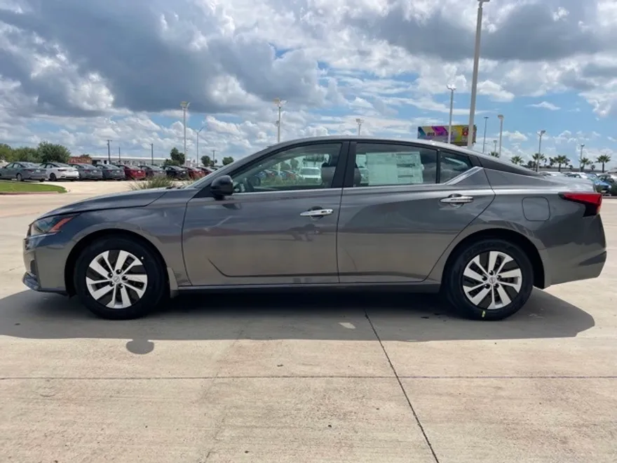2025 Nissan Altima 2.5 S photo 1