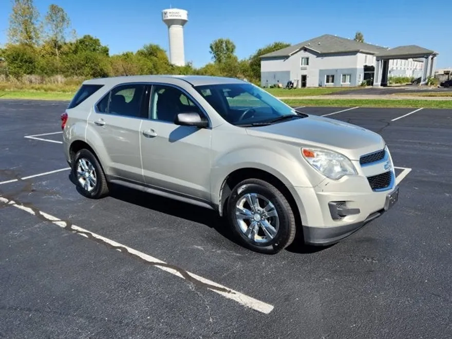 2013 Chevrolet Equinox LS photo 1