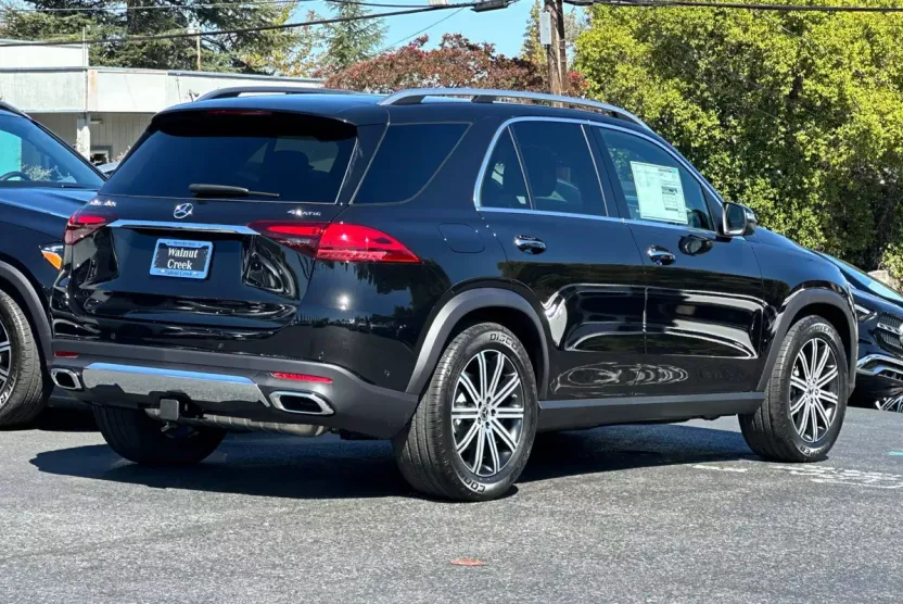 2026 Mercedes Benz GLE 350 4MATIC photo 1