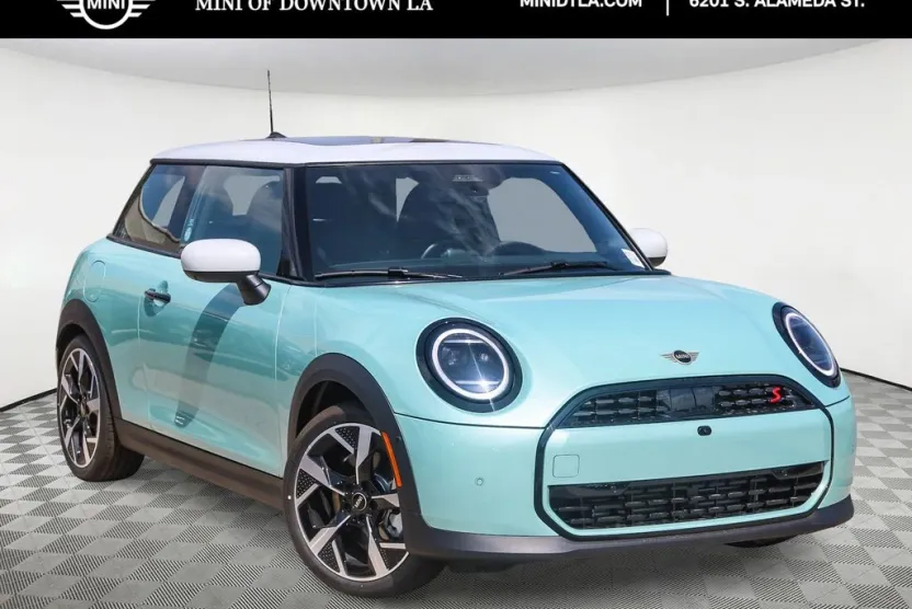 2026 Mini Cooper 2 Door Hardtop S Iconic photo 1