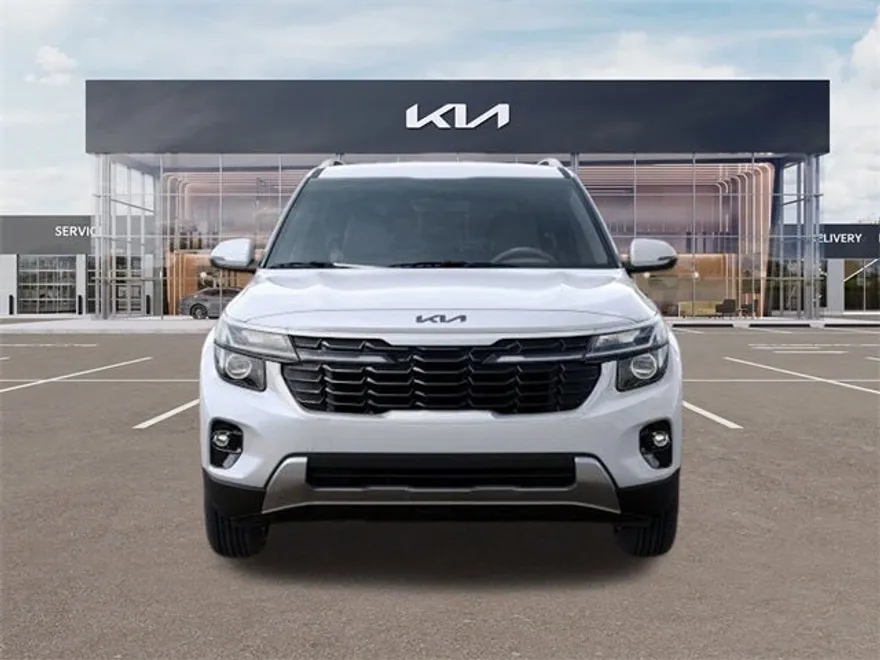 2025 Kia Seltos S photo 1