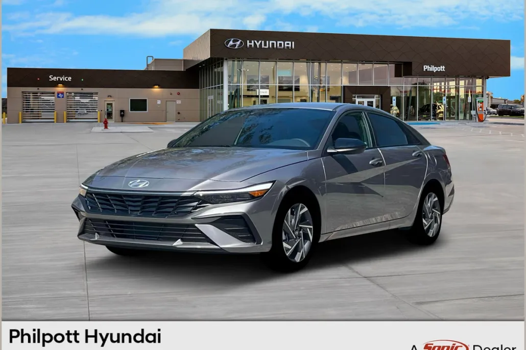 2025 Hyundai Elantra SEL Sport photo 1