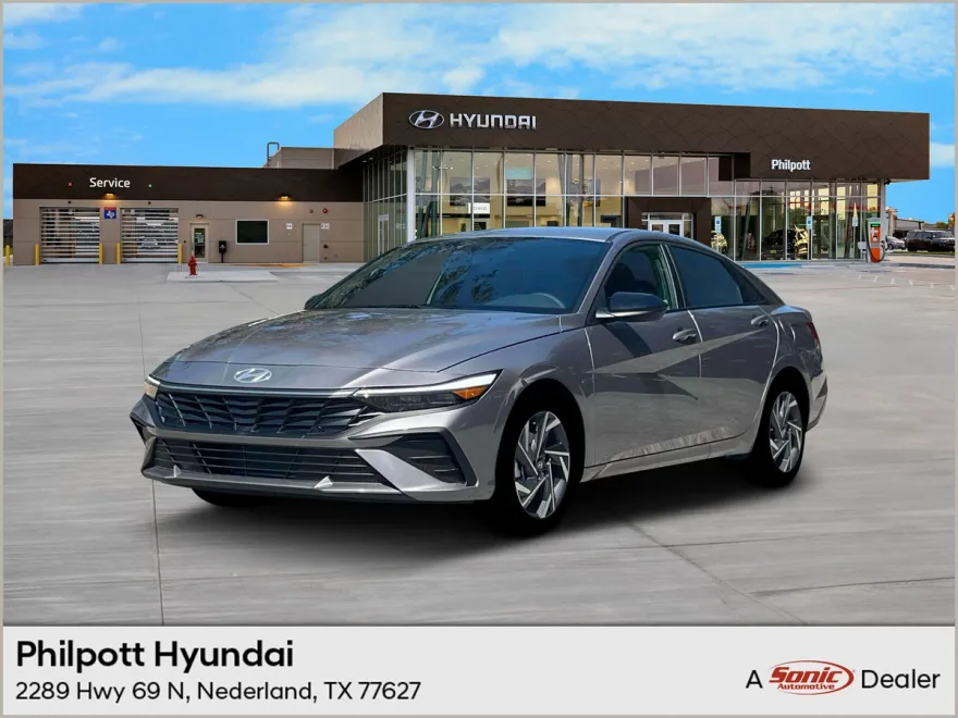 2025 Hyundai Elantra SEL Sport photo 1