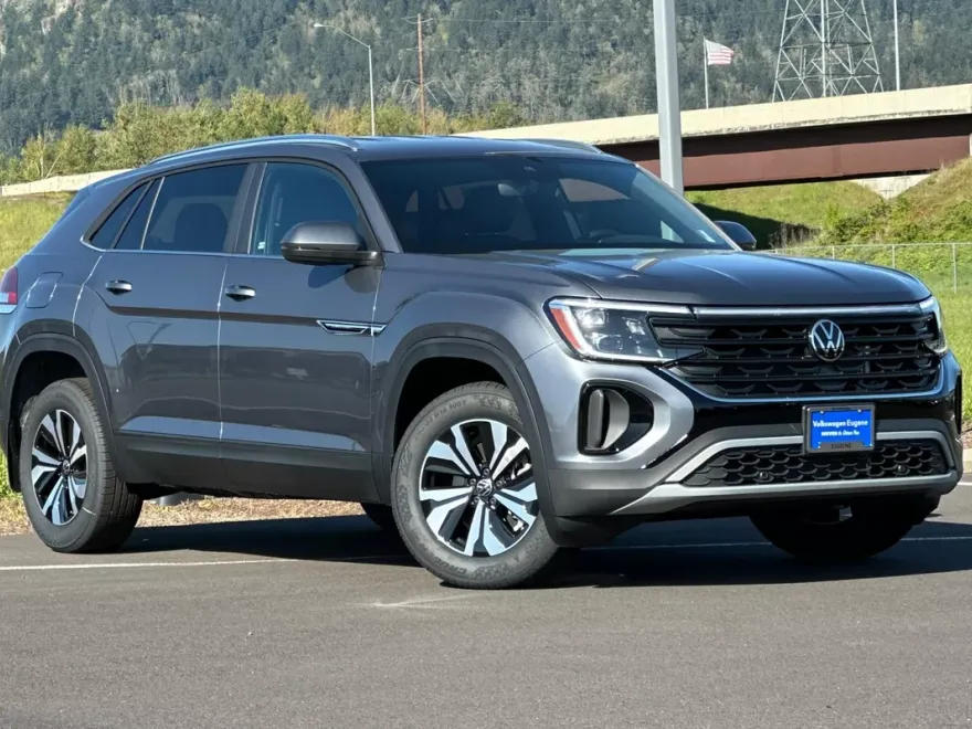 2025 Volkswagen Atlas Cross Sport SE photo 1