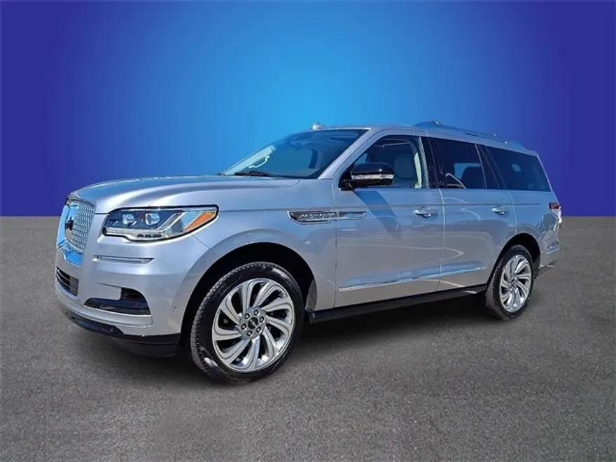 2024 Lincoln Navigator Premiere photo 1