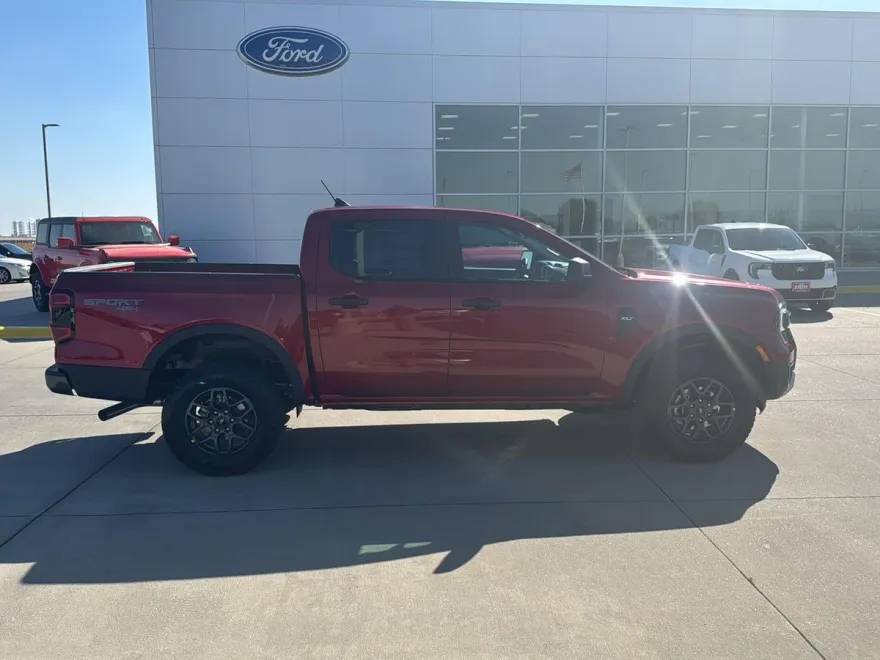 2025 Ford Ranger XLT photo 1