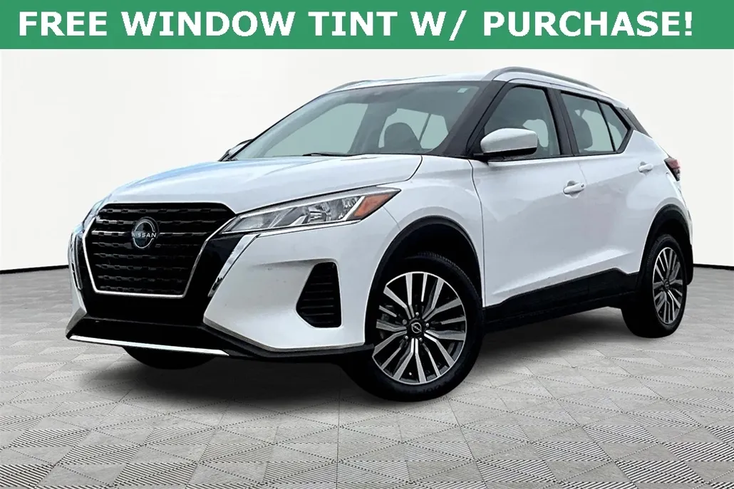 2023 Nissan Kicks SV photo 1