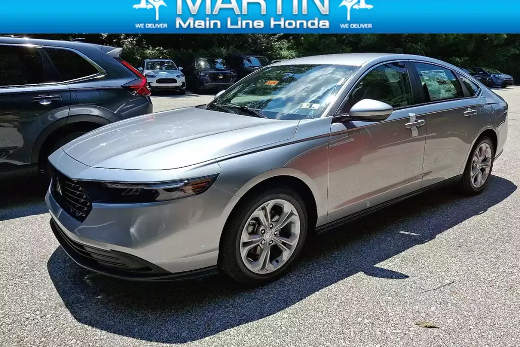 2025 Honda Accord LX photo 1