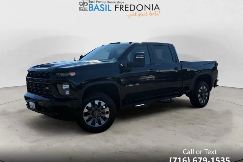 2022 Chevrolet Silverado 2500HD Custom photo 1