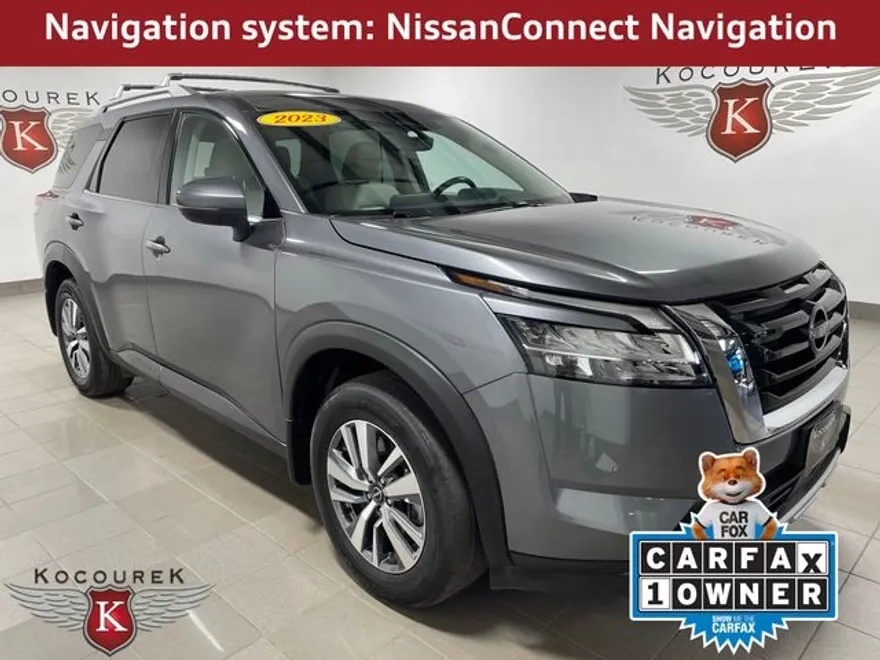 2023 Nissan Pathfinder SL photo 1