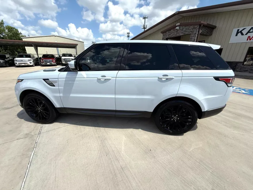 2017 Land Rover Range Rover Sport HSE photo 1