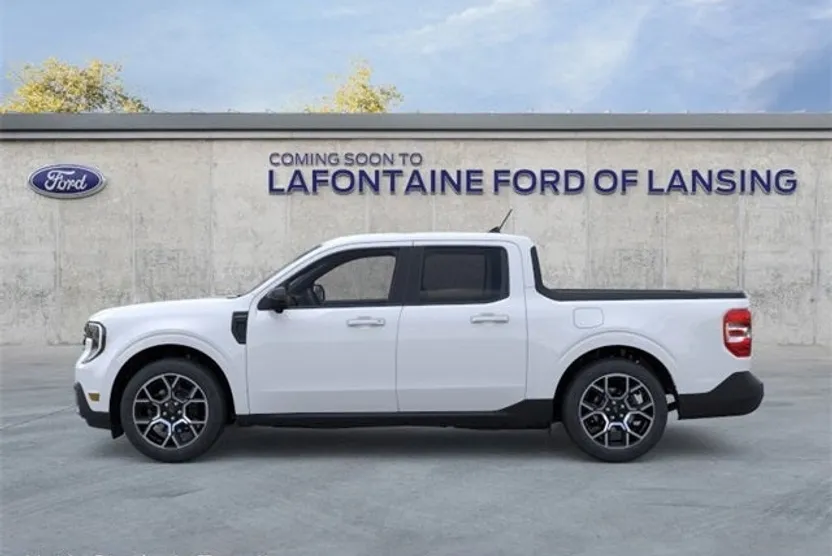 2025 Ford Maverick Lariat photo 1