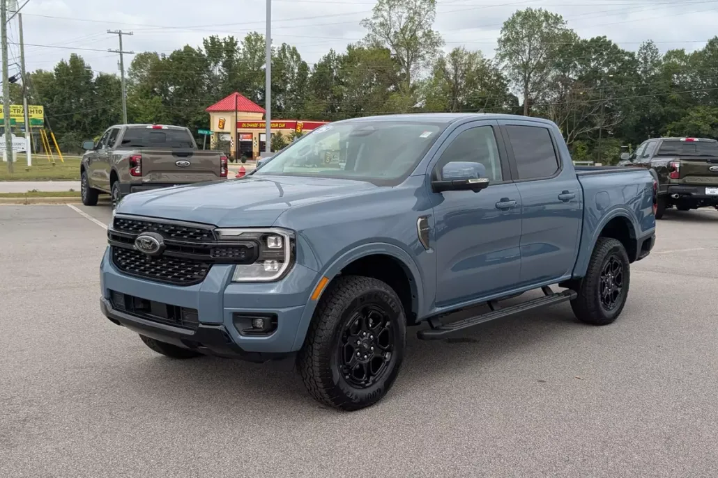 2025 Ford Ranger Lariat photo 1