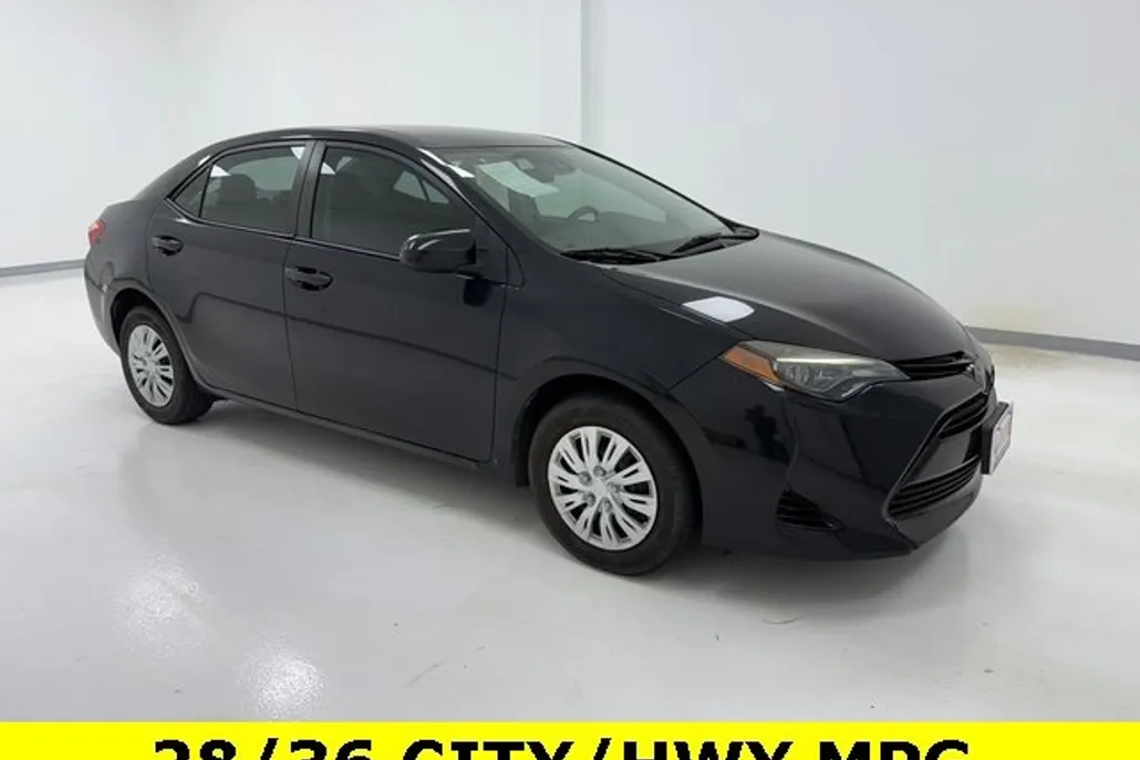 2018 Toyota Corolla L photo 1
