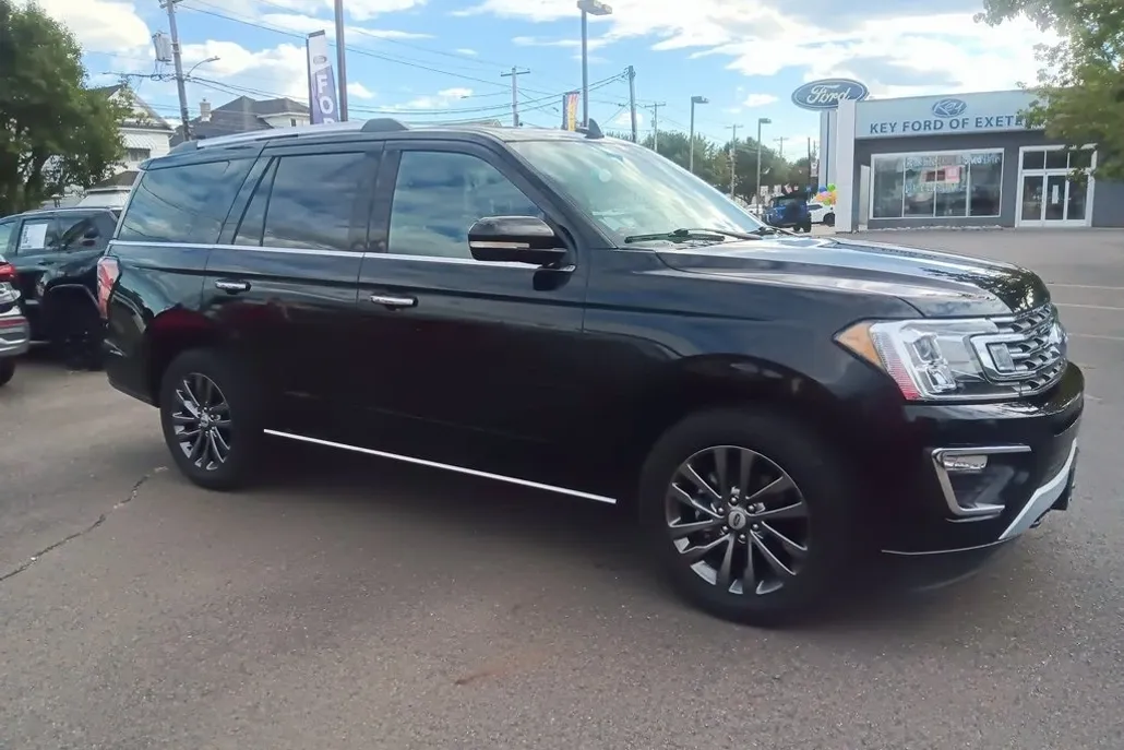 2021 Ford Expedition Limited photo 1