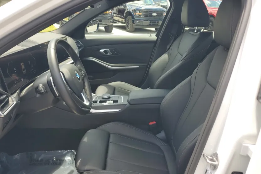 2024 Bmw 330i Sedan photo 1