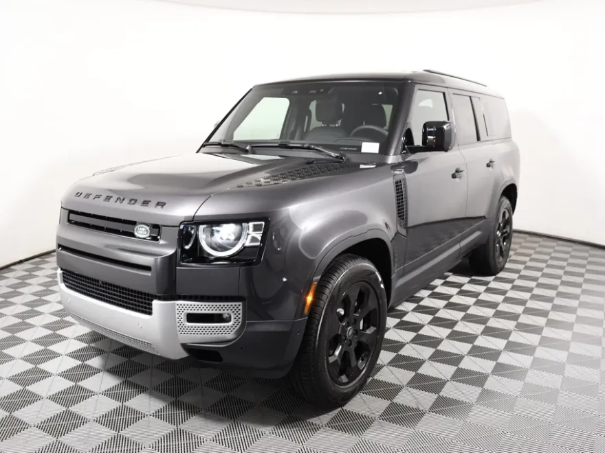 2025 Land Rover Defender 130 S photo 1