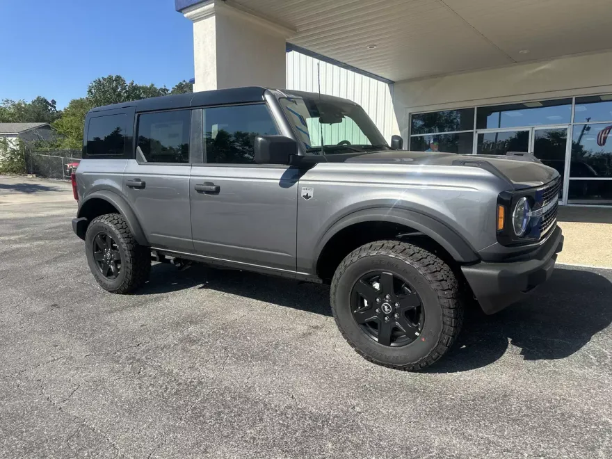 2025 Ford Bronco Big Bend photo 1