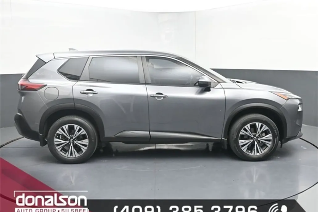 2023 Nissan Rogue SV photo 1