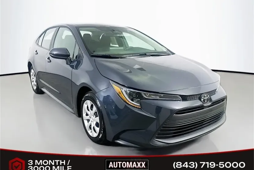 2024 Toyota Corolla LE photo 1