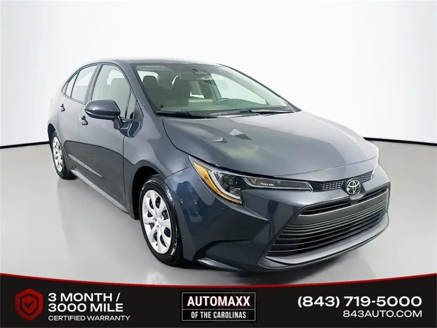 2024 Toyota Corolla LE photo 1
