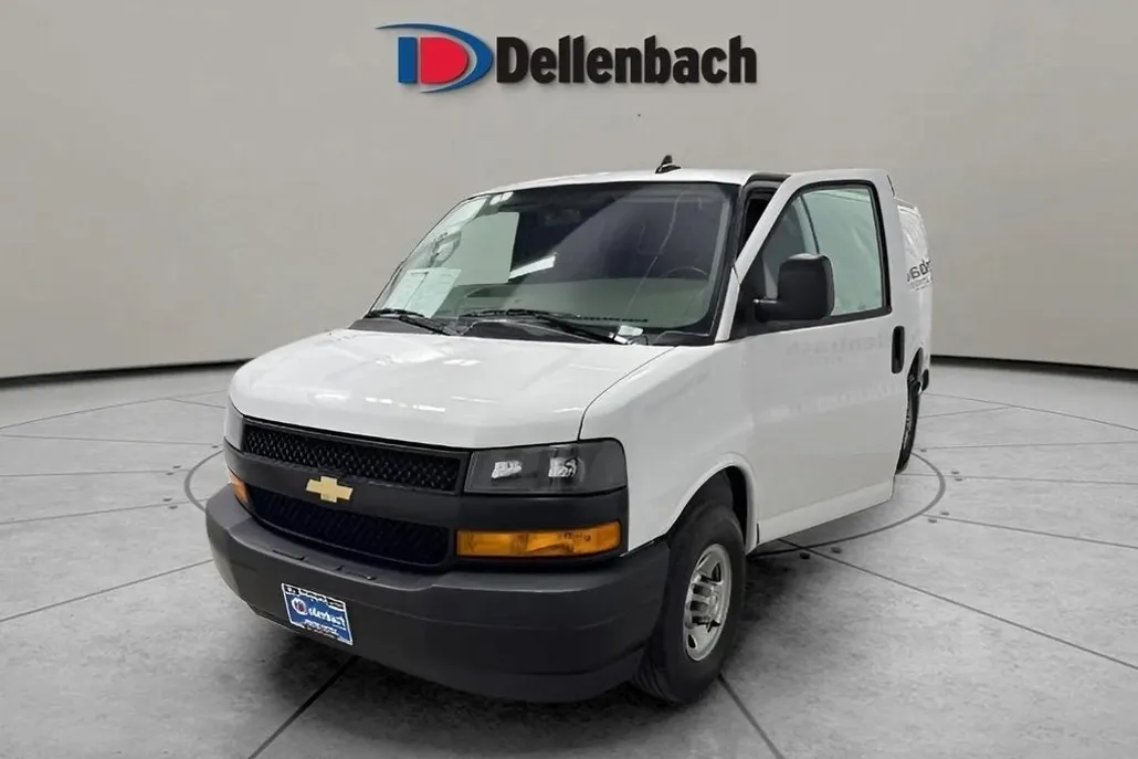 2023 Chevrolet Express Cargo 2500 photo 1