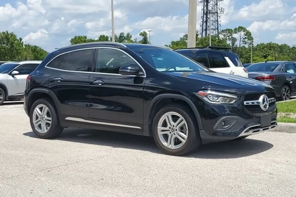 2021 Mercedes Benz GLA 250 4MATIC photo 1
