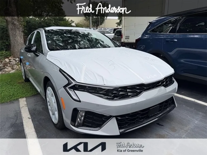 2026 Kia K5 GT-Line photo 1