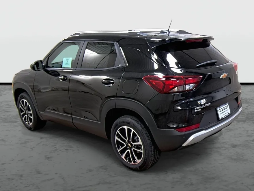 2026 Chevrolet Trailblazer LT photo 1