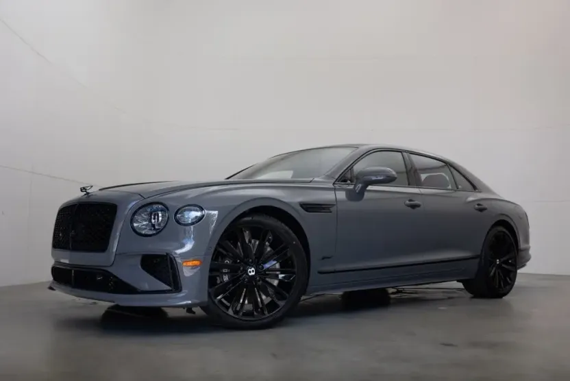 2025 Bentley Flying Spur Speed photo 1