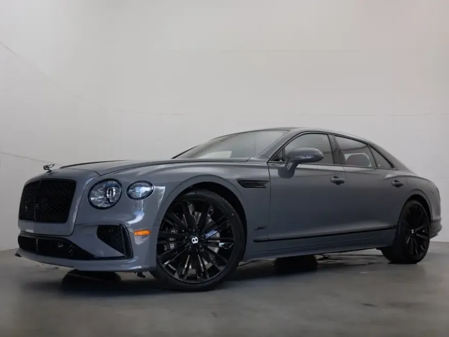 2025 Bentley Flying Spur Speed photo 1
