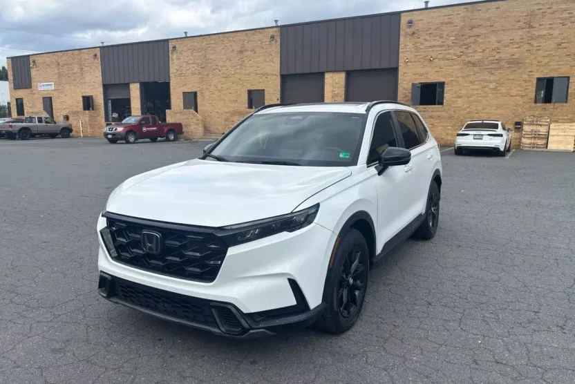 2023 Honda CR-V Hybrid Sport photo 1