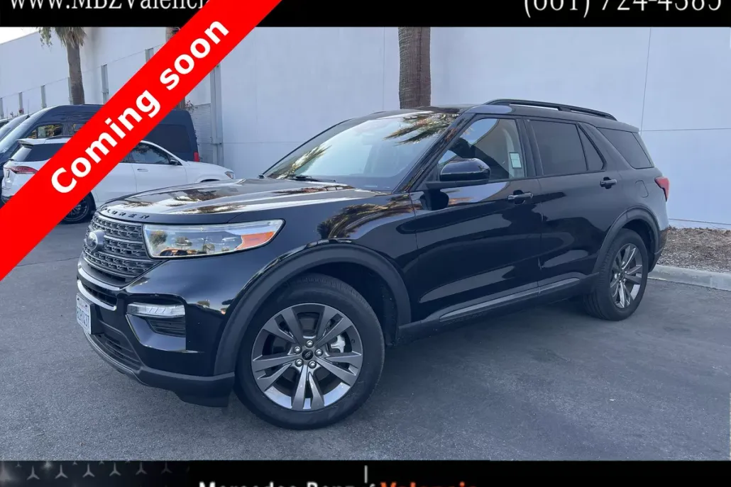 2022 Ford Explorer XLT photo 1