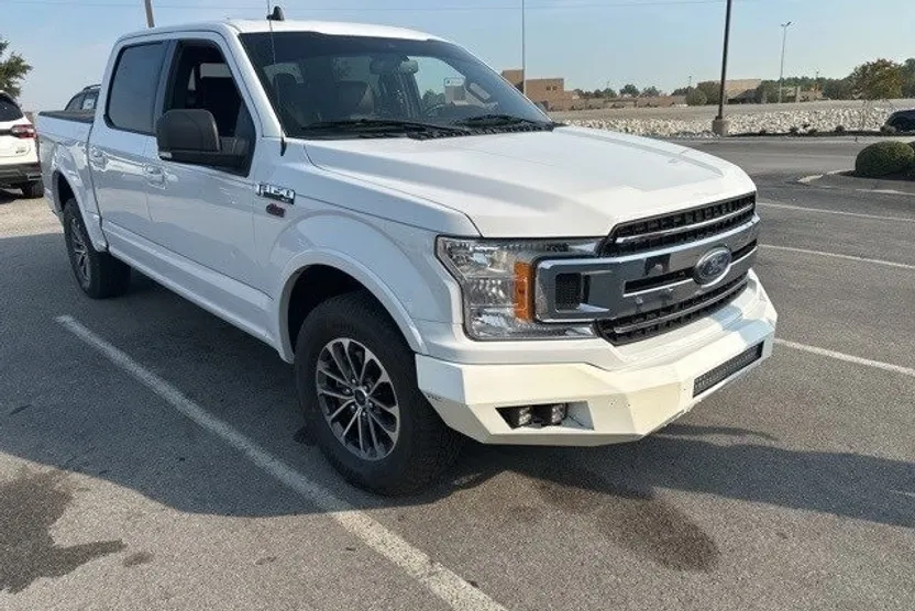 2020 Ford F-150 XLT photo 1