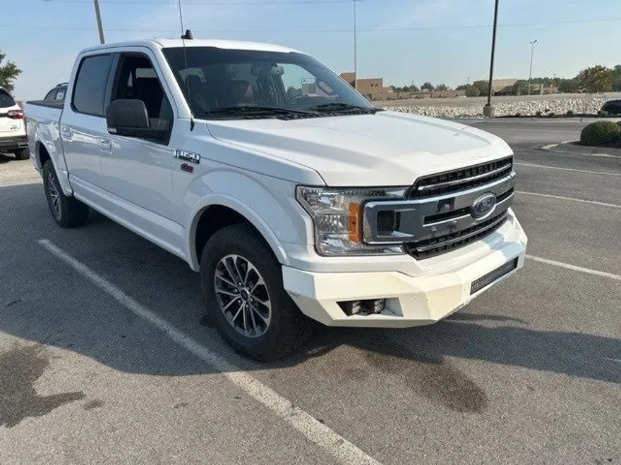 2020 Ford F-150 XLT photo 1