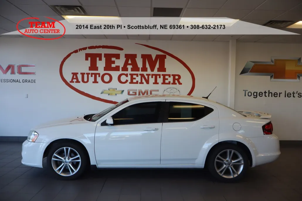 2011 Dodge Avenger Mainstreet Express SXT photo 1