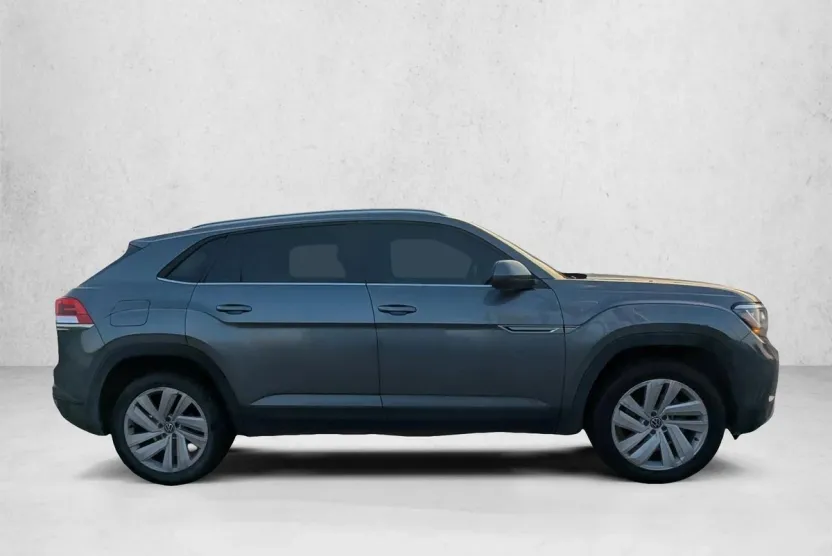 2021 Volkswagen Atlas Cross Sport SE Technology photo 1