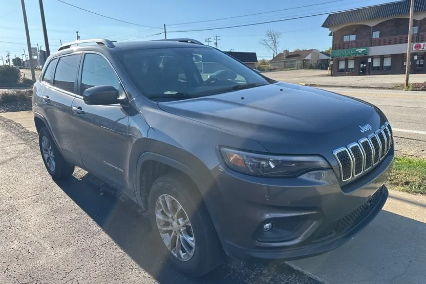 2021 Jeep Cherokee Altitude Latitude Lux photo 1