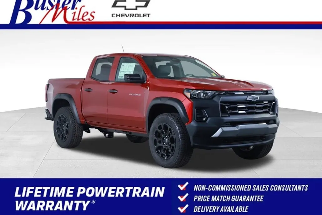 2026 Chevrolet Colorado Trail Boss photo 1