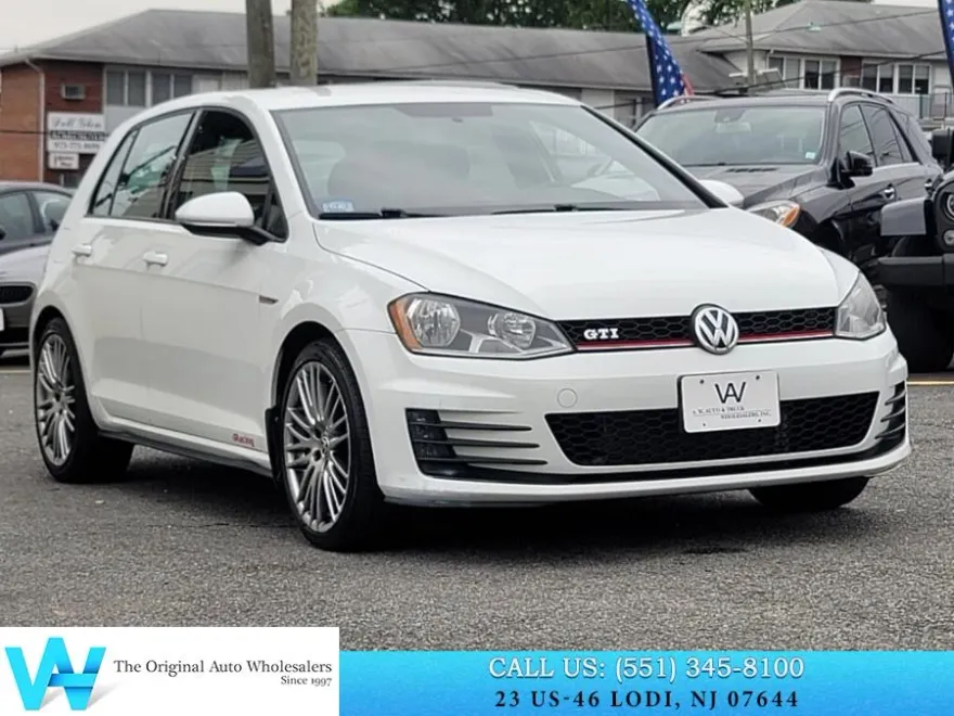 2016 Volkswagen Golf GTI SE photo 1