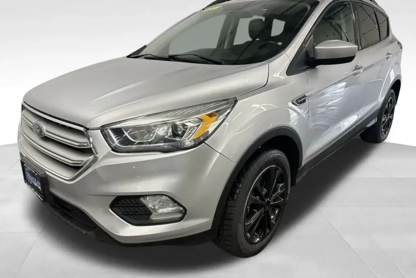 2019 Ford Escape SEL Sport photo 1