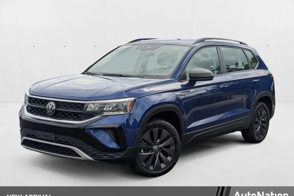 2024 Volkswagen Taos S photo 1